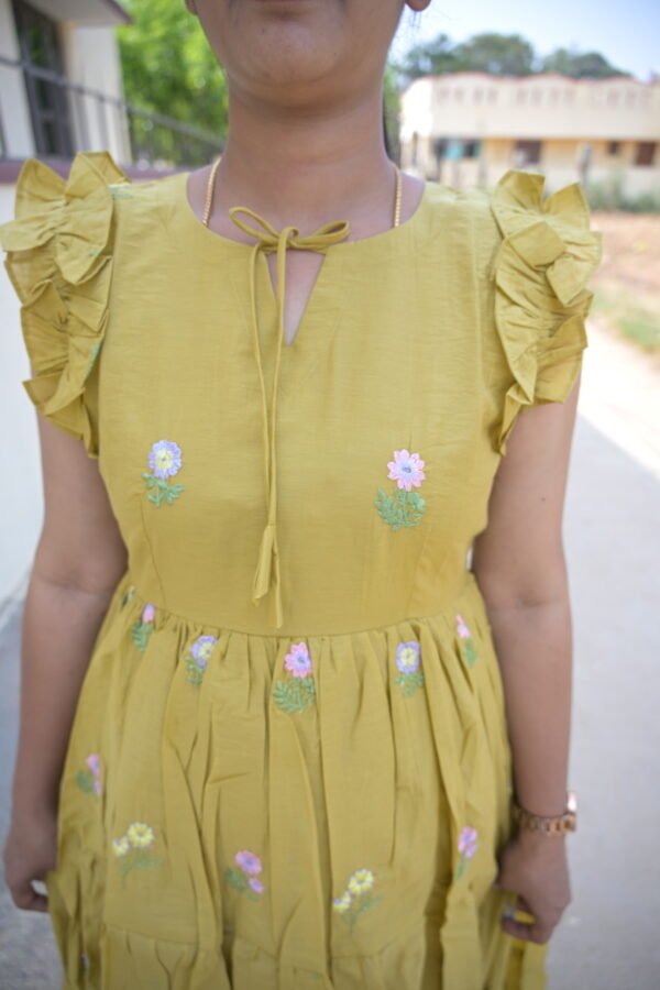 Majenta Mulchanderi Frock(LIVA004)